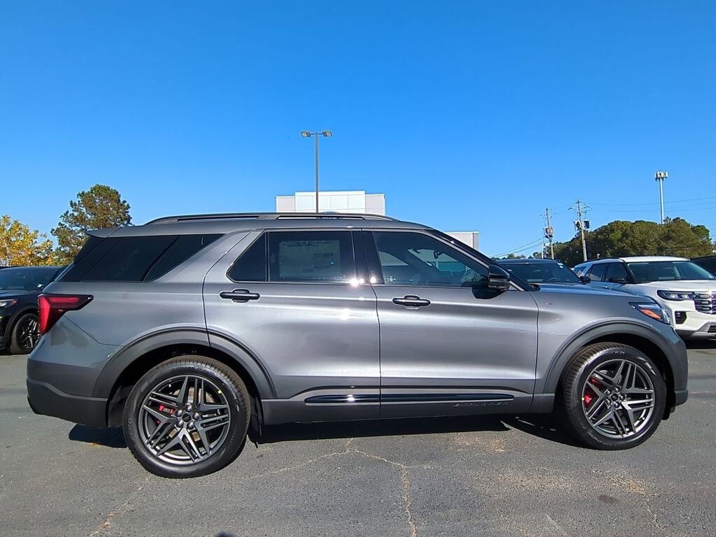 New 2026 Ford Explorer ST-Line SUV