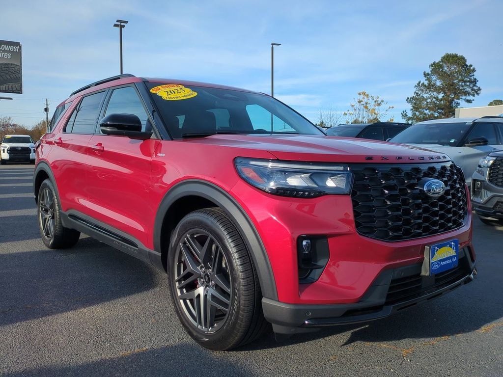 Used 2025 Ford Explorer ST-Line SUV