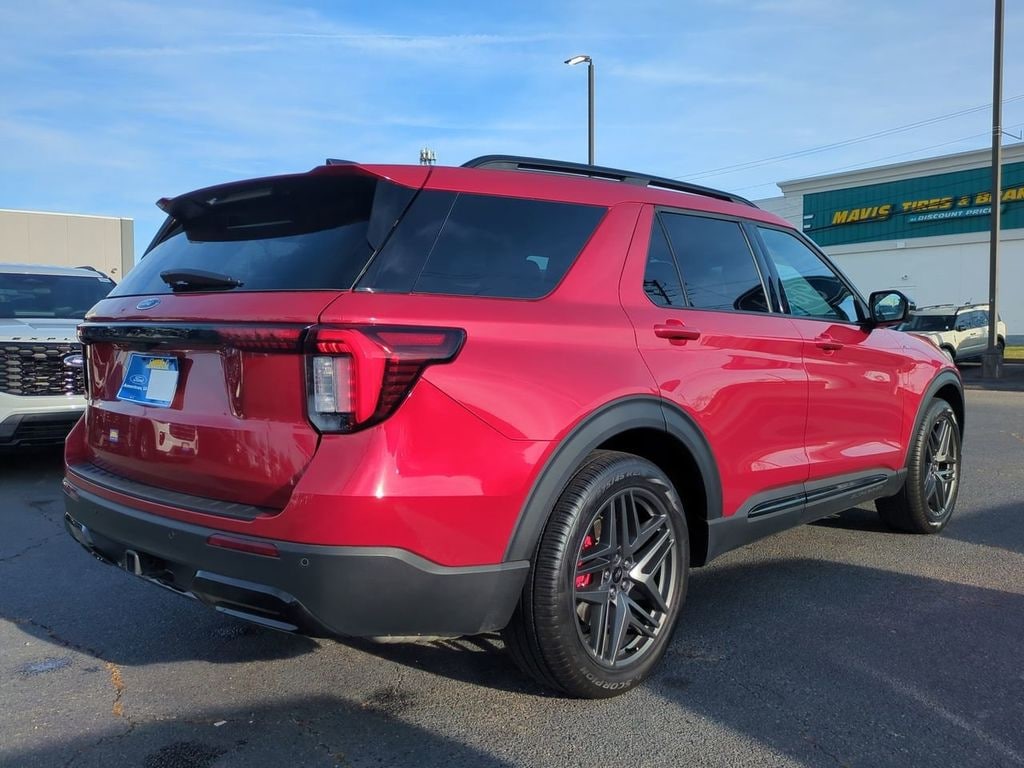 Used 2025 Ford Explorer ST-Line SUV