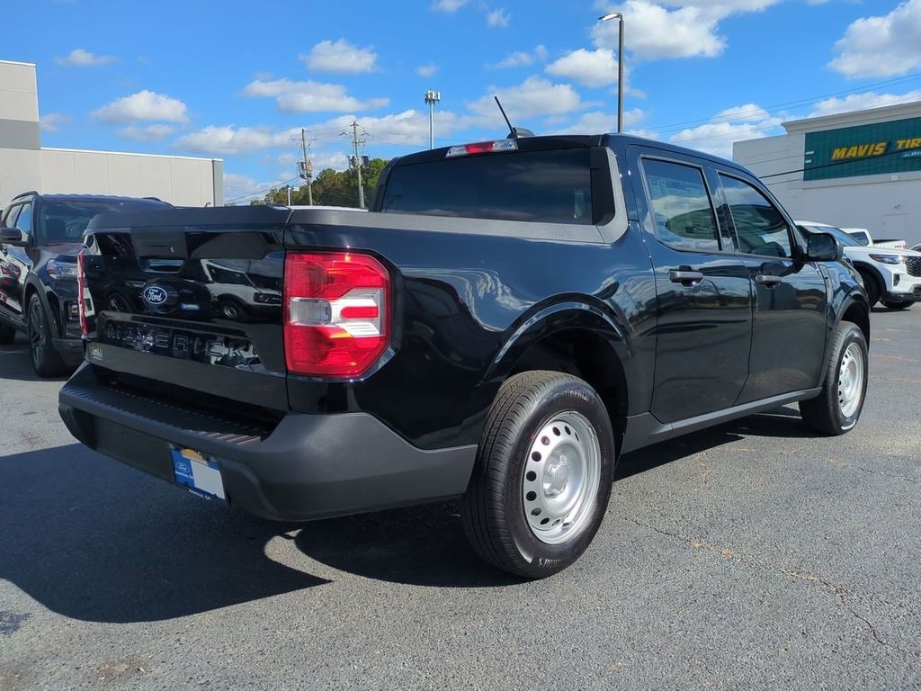 New 2025 Ford Maverick XL Truck