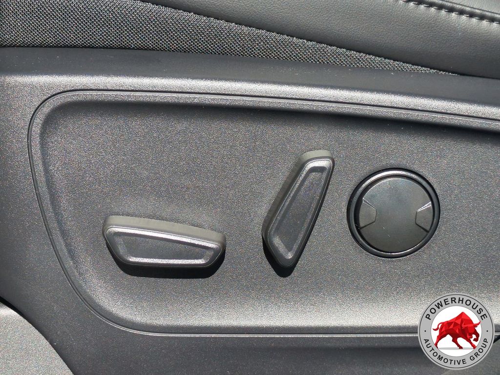 2026 Ford Escape ST-Line - Photo 23