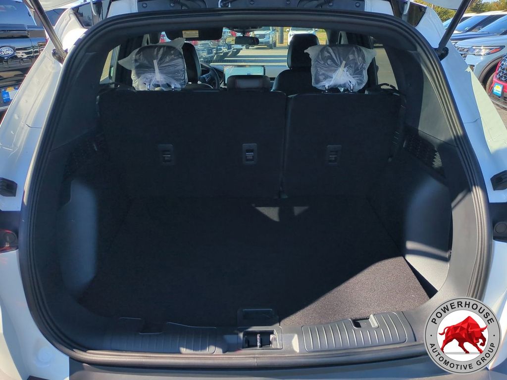 2026 Ford Escape ST-Line - Photo 14
