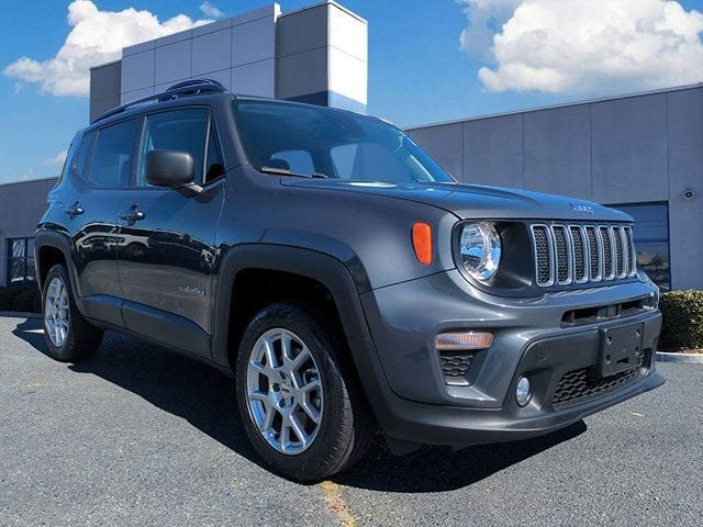 2022 Jeep Renegade Latitude's photo