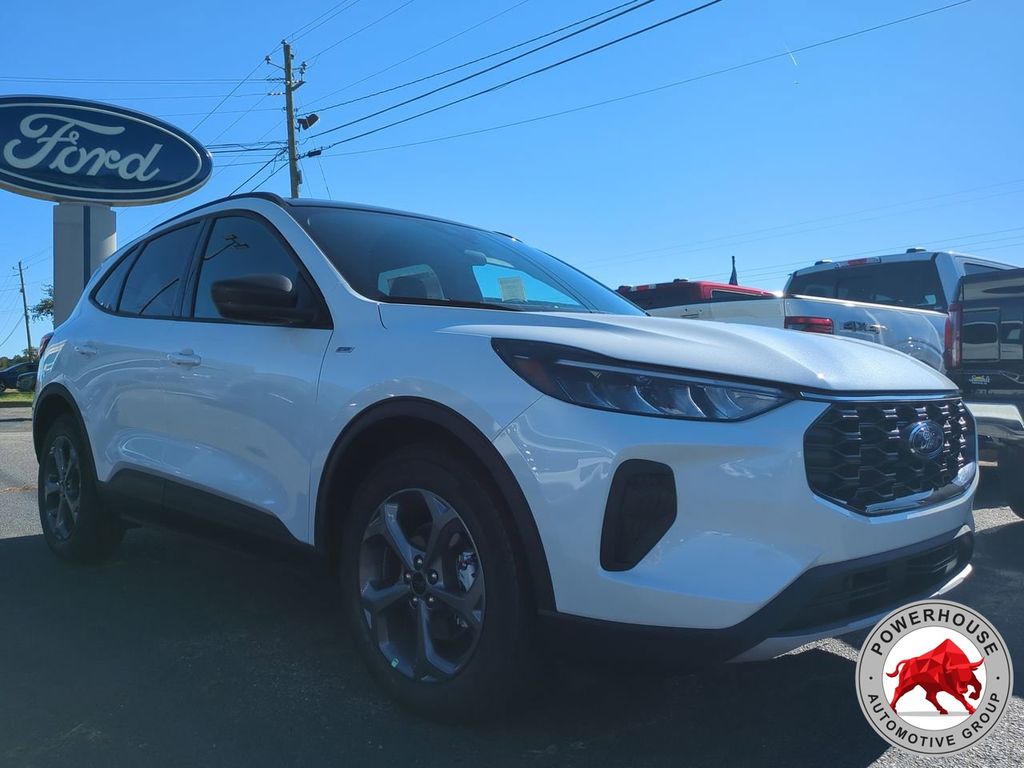 2026 Ford Escape ST-Line - Photo 9