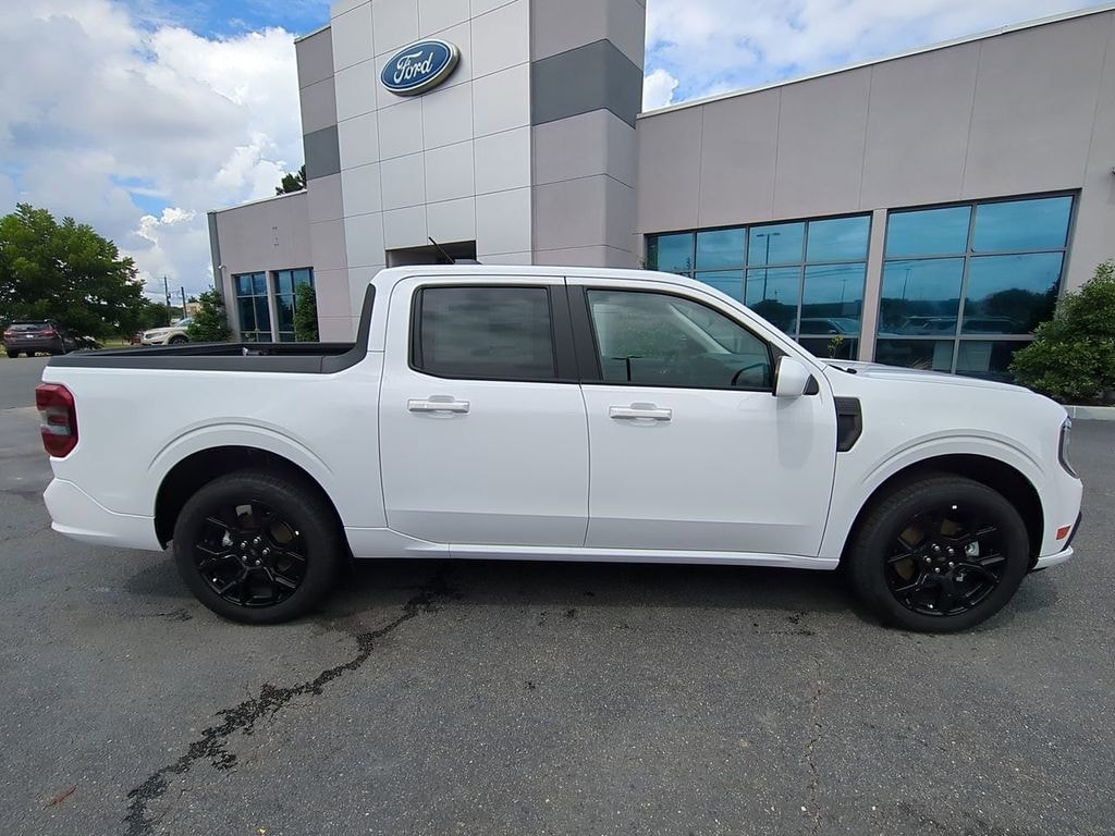 New 2025 Ford Maverick Lobo Standard Truck