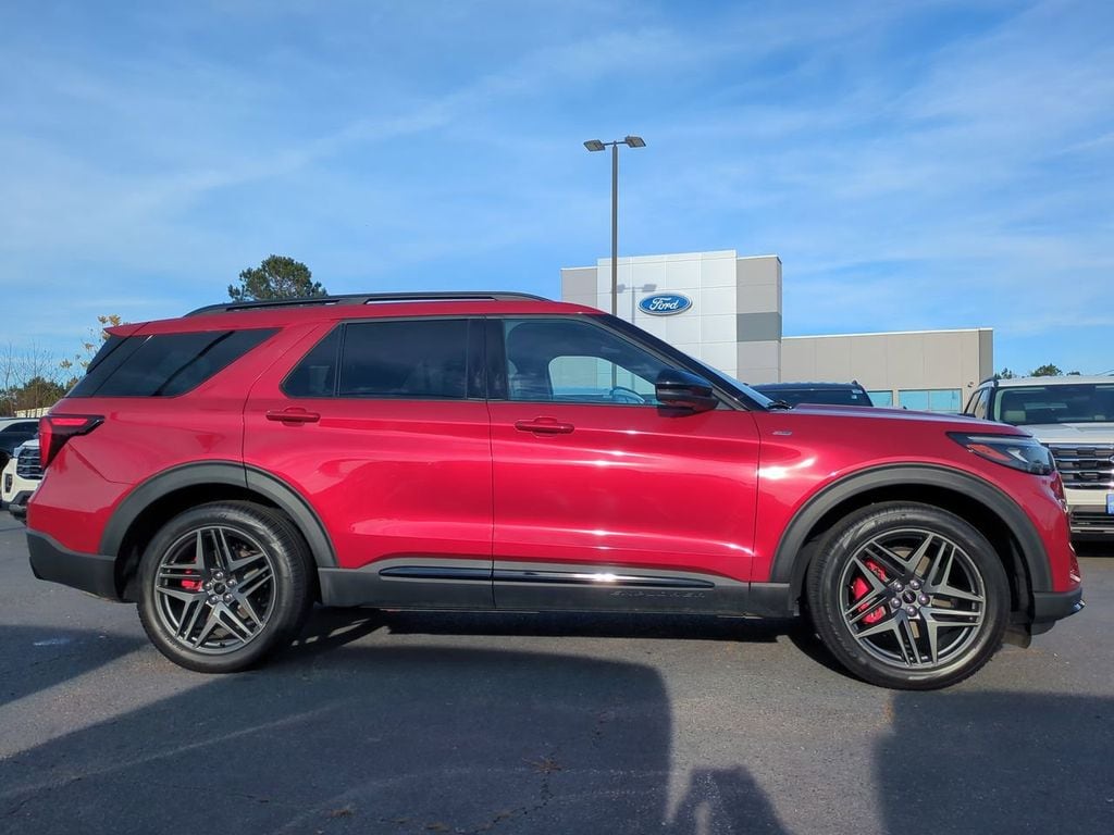 Used 2025 Ford Explorer ST-Line SUV