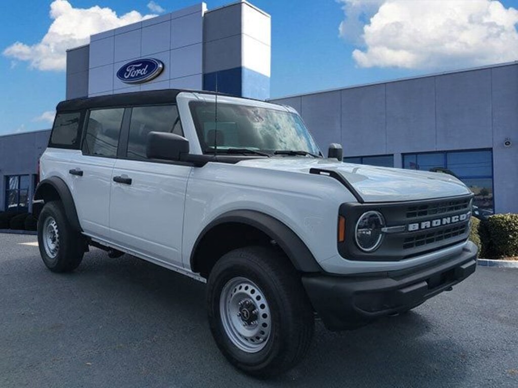New 2025 Ford Bronco Base SUV