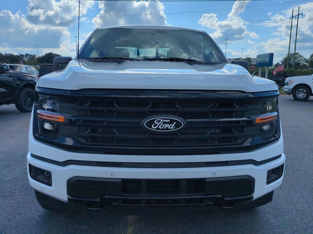 2025 Ford F-150 XLT - Photo 9
