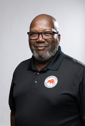 Staff member DERICK ANDREWS from ID_6c46a6