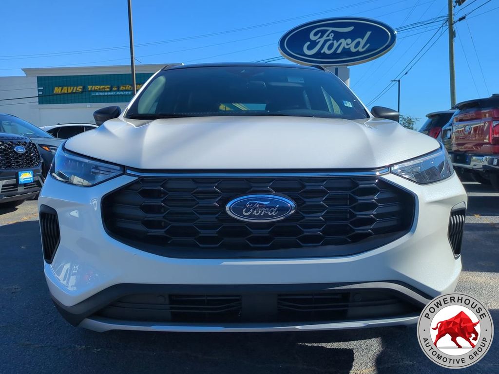 2026 Ford Escape ST-Line - Photo 10