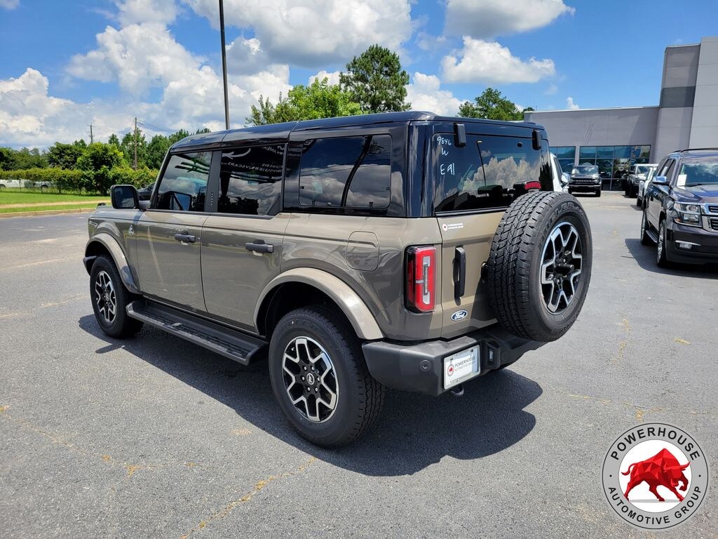 New 2026 Ford Bronco Outer Banks SUV