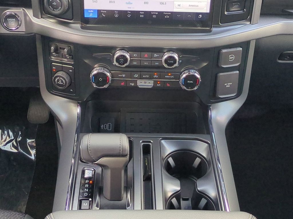 2025 Ford F-150 XLT - Photo 20