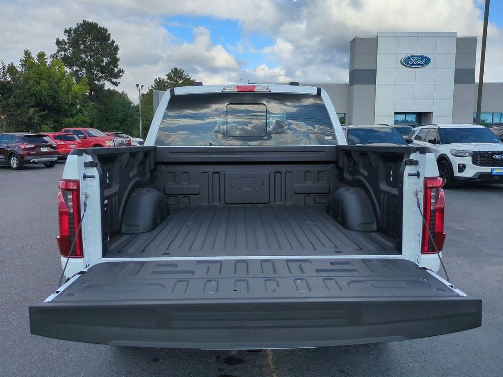 2025 Ford F-150 XLT - Photo 13