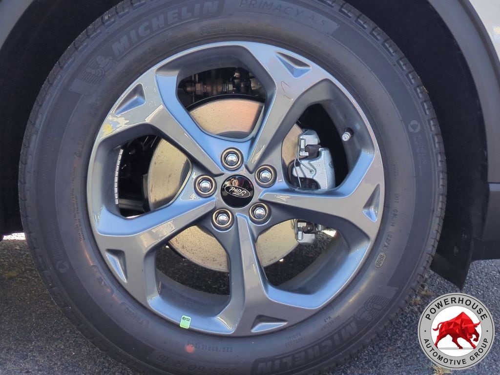 2026 Ford Escape ST-Line - Photo 13