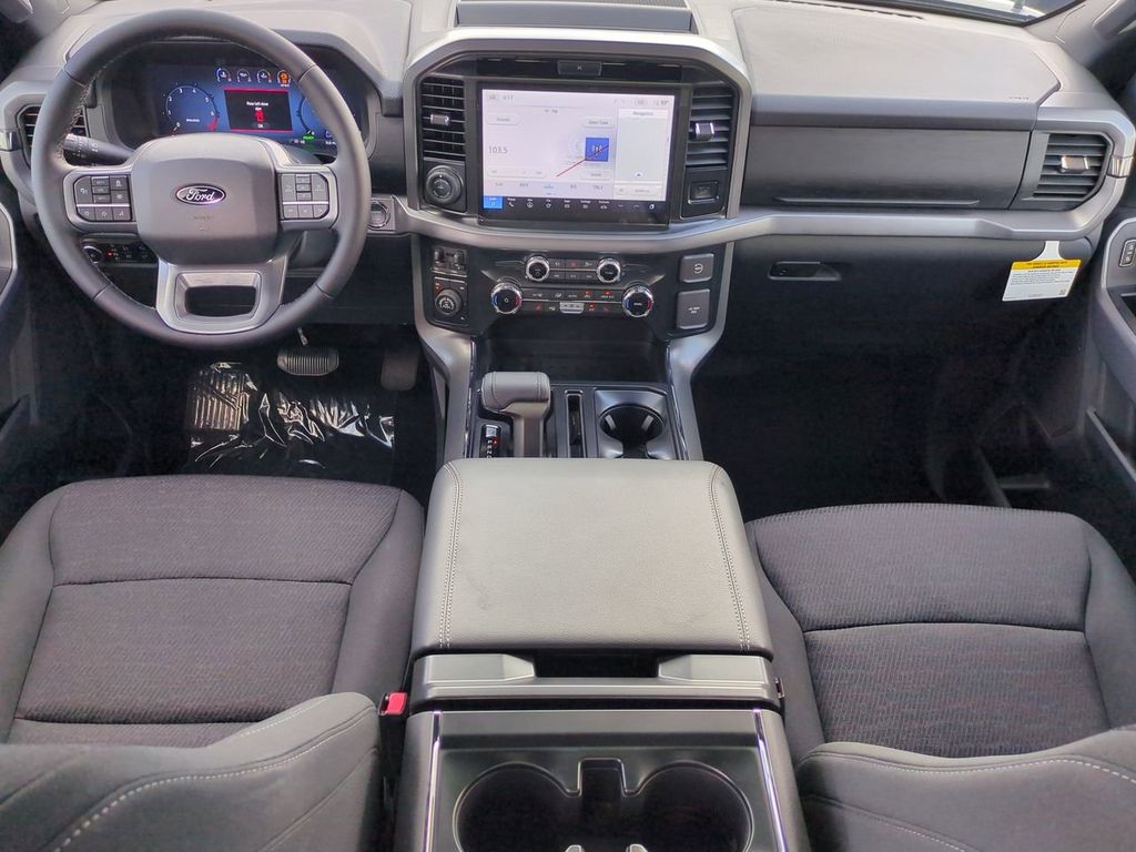 2025 Ford F-150 XLT - Photo 16