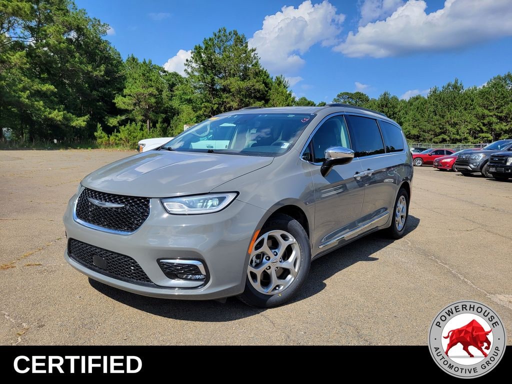 Certified 2023 Chrysler Pacifica Limited Minivan/Van