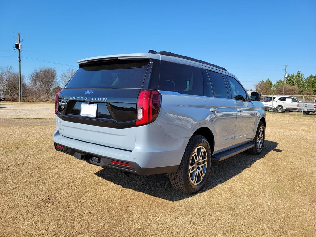 New 2026 Ford Expedition Active SUV