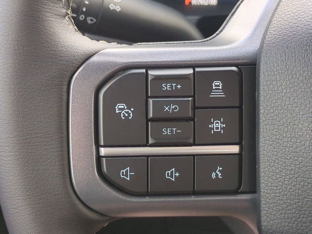 2025 Ford F-150 XLT - Photo 26