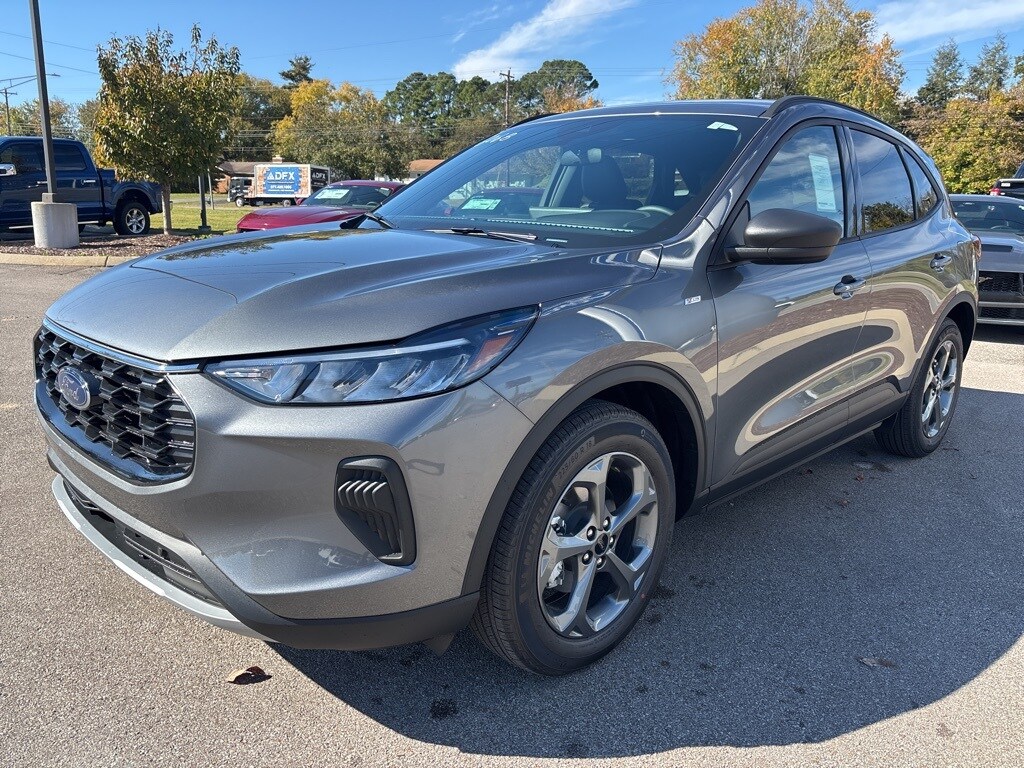 2026 Ford Escape ST-Line photo 3