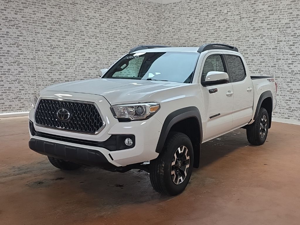 2019 Toyota Tacoma TRD Off-Road photo 3