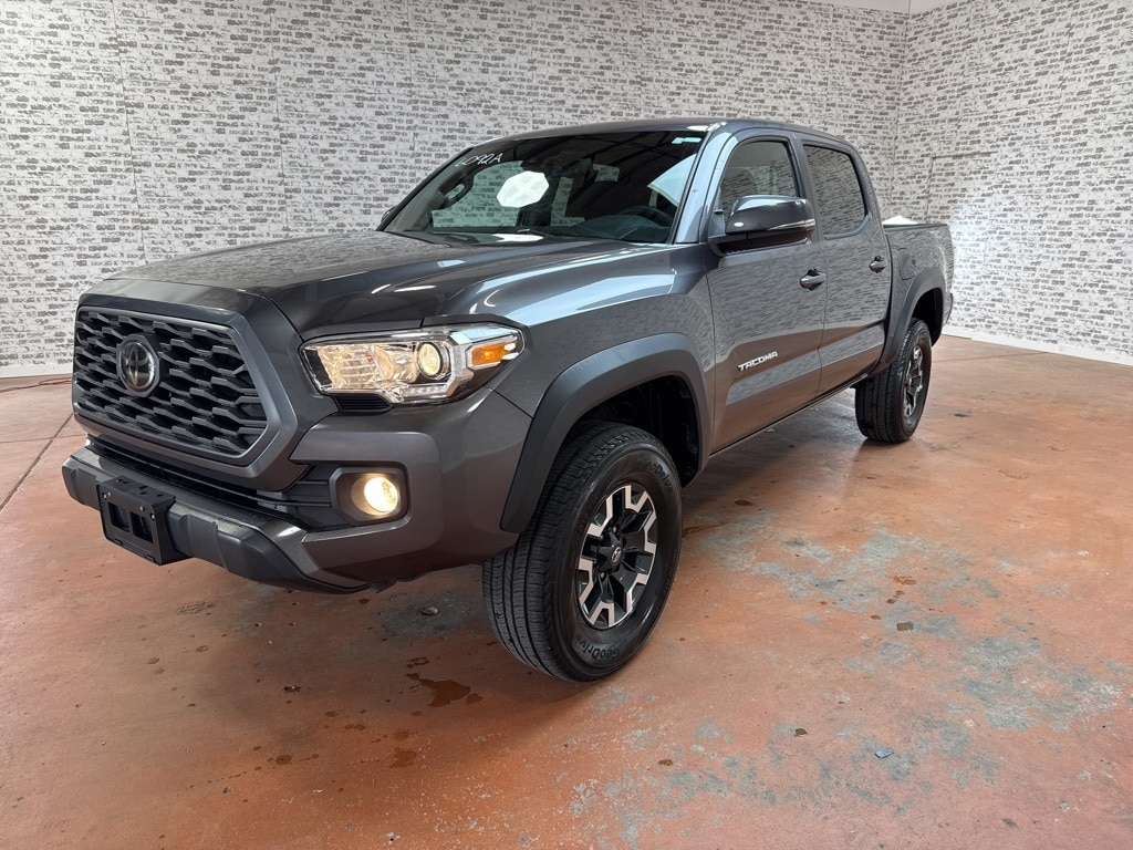 2021 Toyota Tacoma TRD Off-Road photo 3