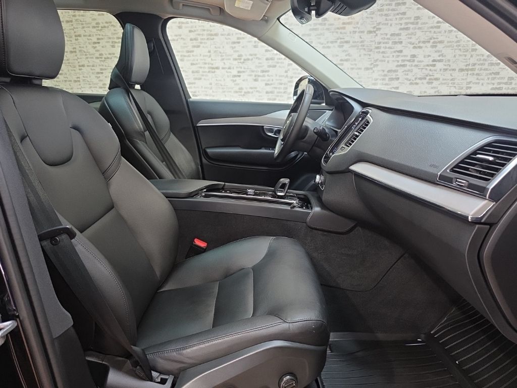 2024 Volvo XC90 Core - Photo 8