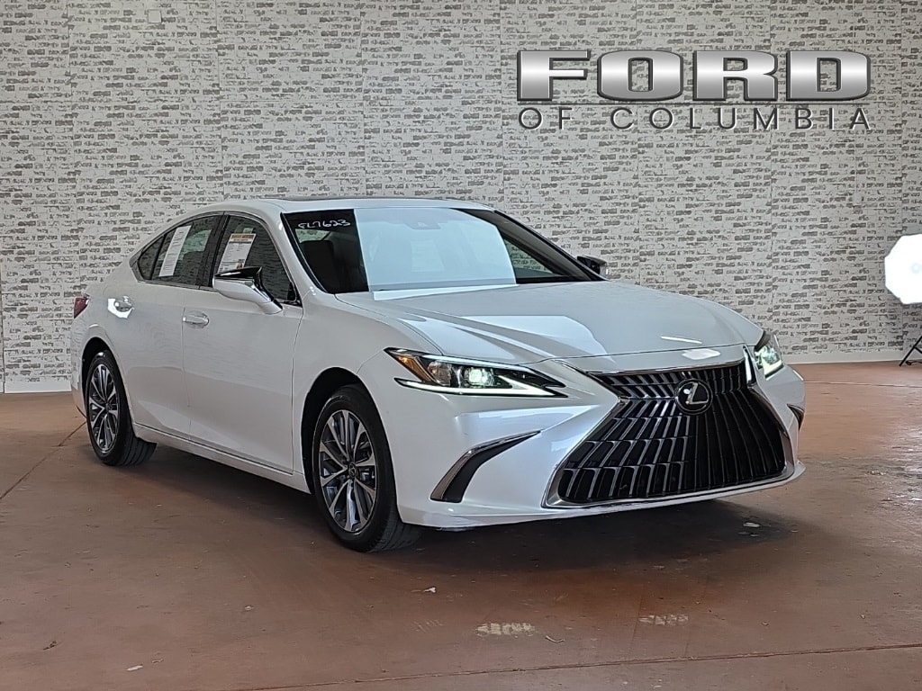 2023 Lexus ES 350's photo