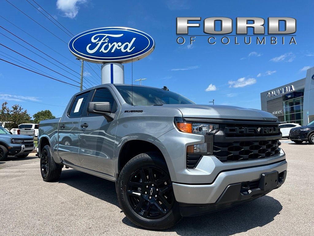 Used 2025 Chevrolet Silverado 1500 Custom