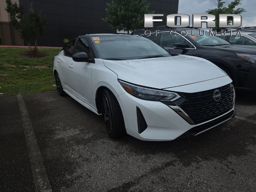 2024 Nissan Sentra SR CVT's photo