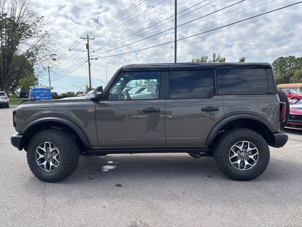 2025 Ford Bronco Badlands photo 4