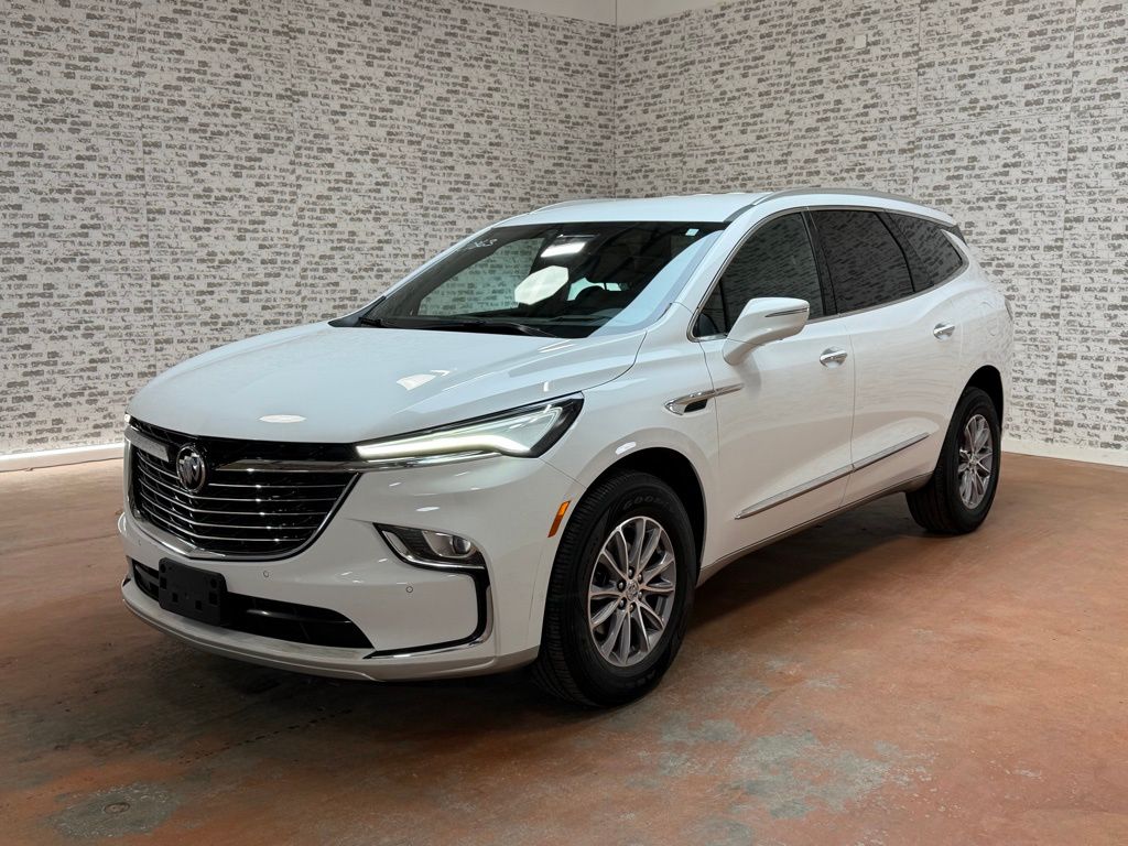 2024 Buick Enclave Premium photo 2