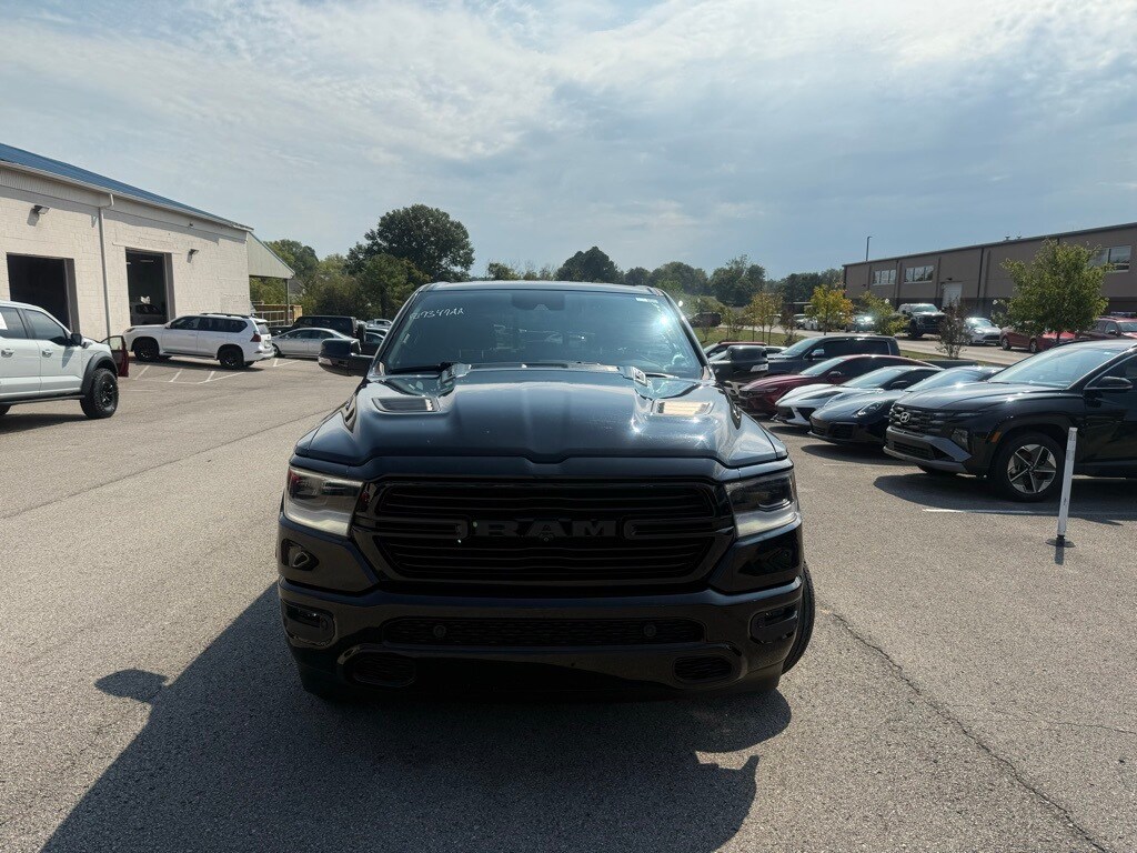 2019 Ram 1500 Laramie photo 3