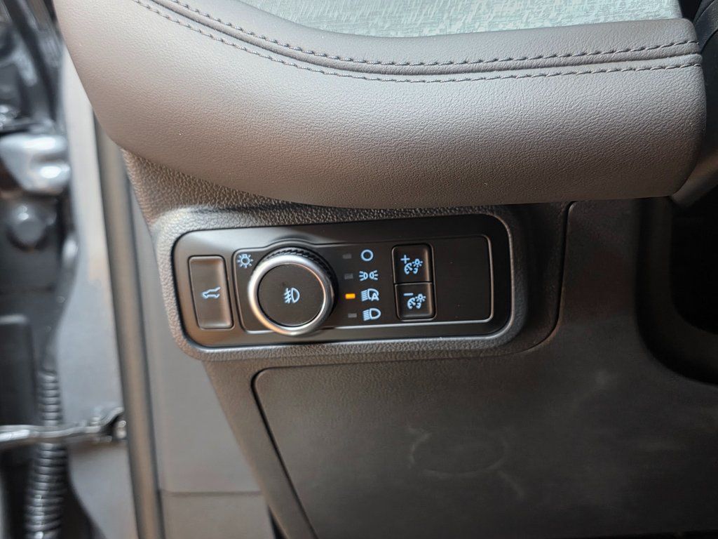 2026 Ford Explorer Platinum - Photo 18