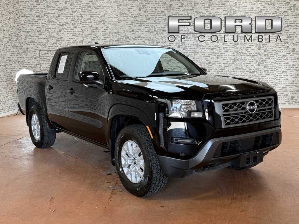 2022 Nissan Frontier SV's photo