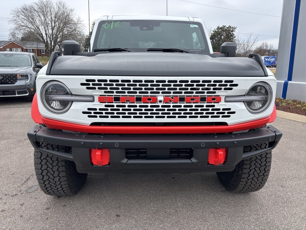 2025 Ford Bronco First Edition photo 2