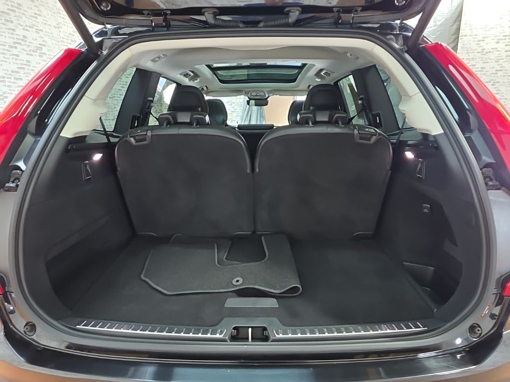 2024 Volvo XC90 Core - Photo 13