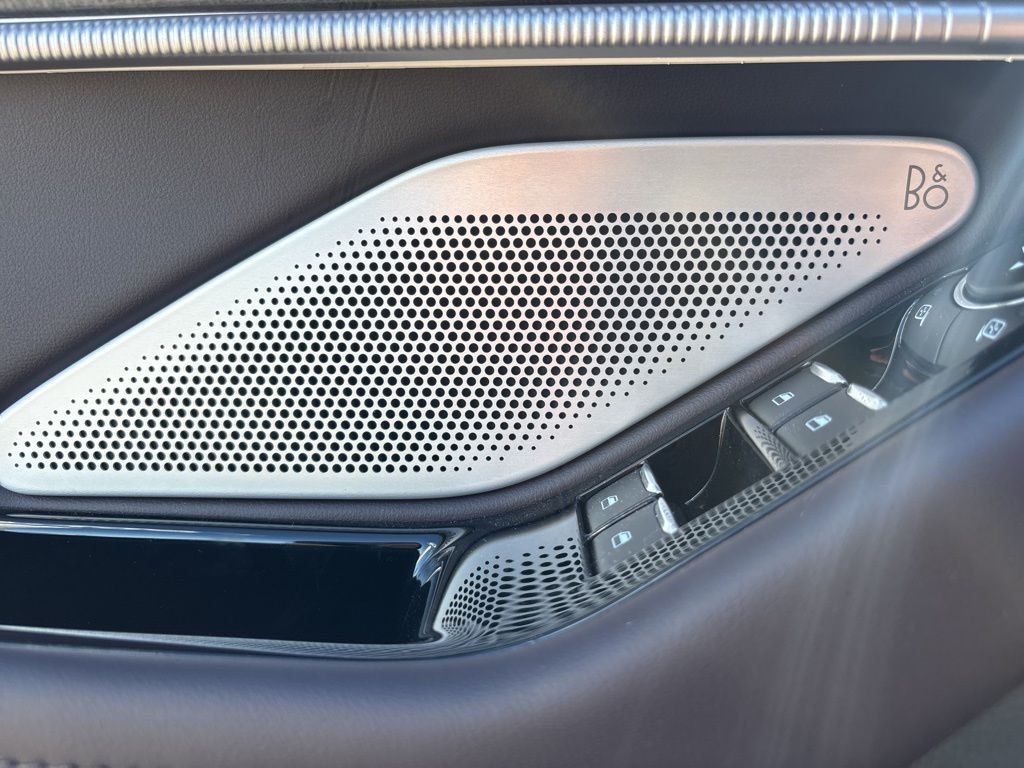 2026 Ford Explorer Platinum - Photo 21