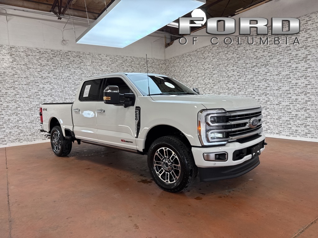 2026 Ford F-250 Super Duty Platinum's photo