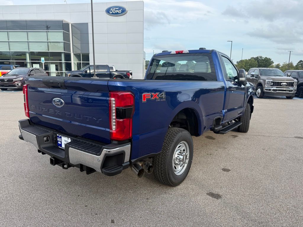 2026 Ford F-350 Super Duty XL - Photo 8