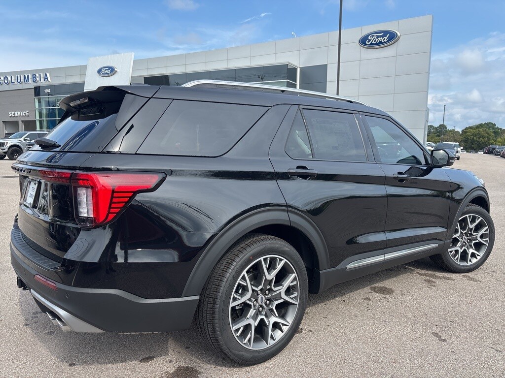 2025 Ford Explorer Platinum photo 3