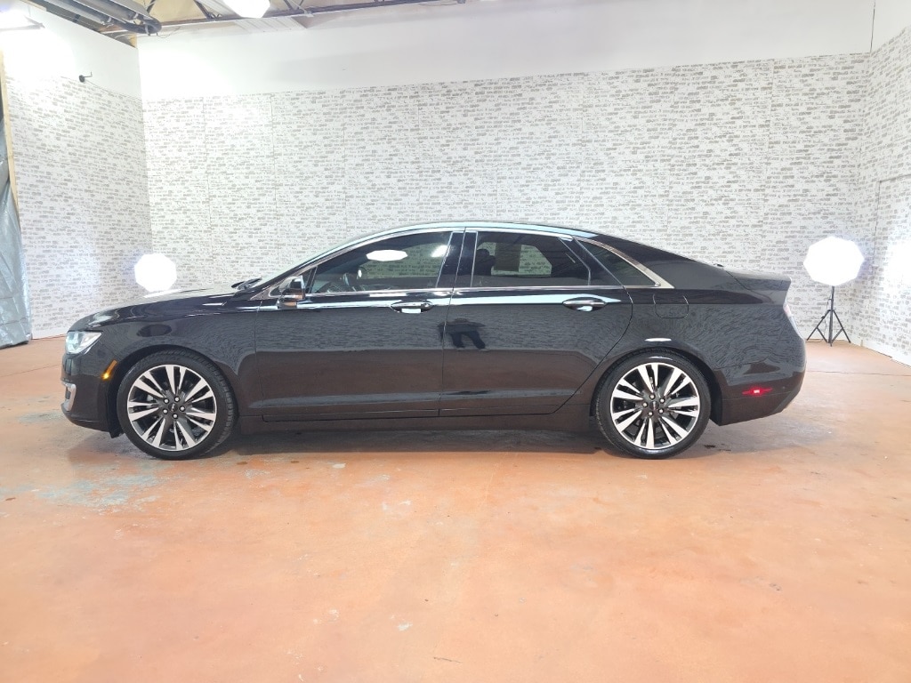 2019 Lincoln MKZ Hybrid Reserve photo 4