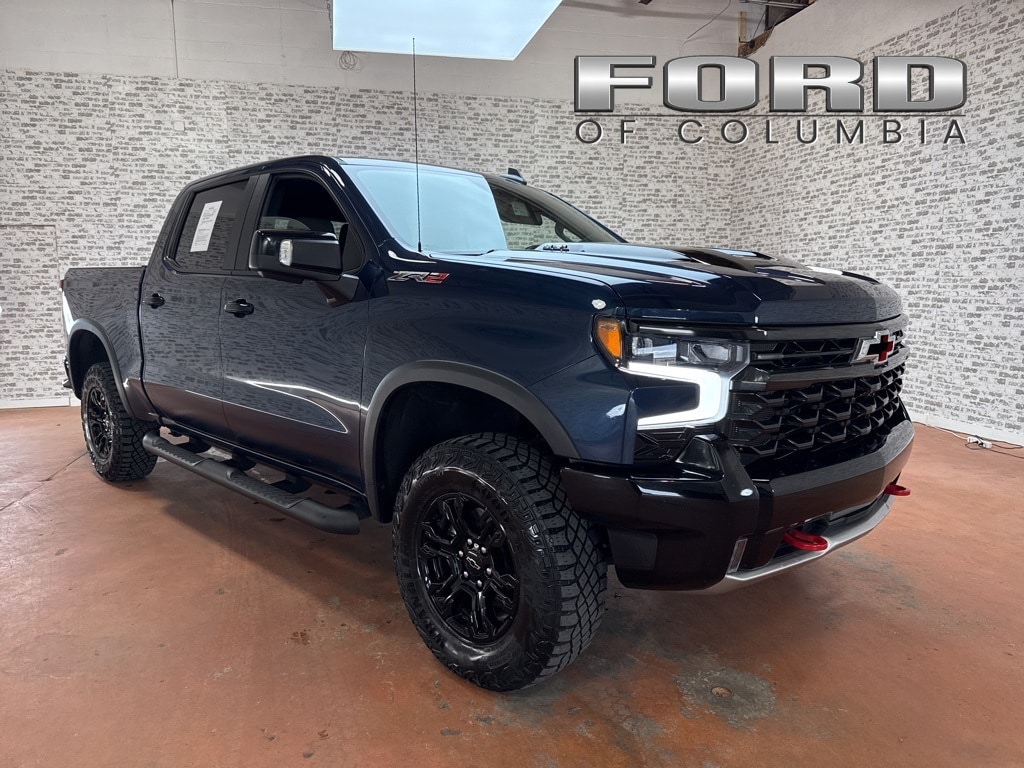 2023 Chevrolet Silverado 1500 ZR2's photo