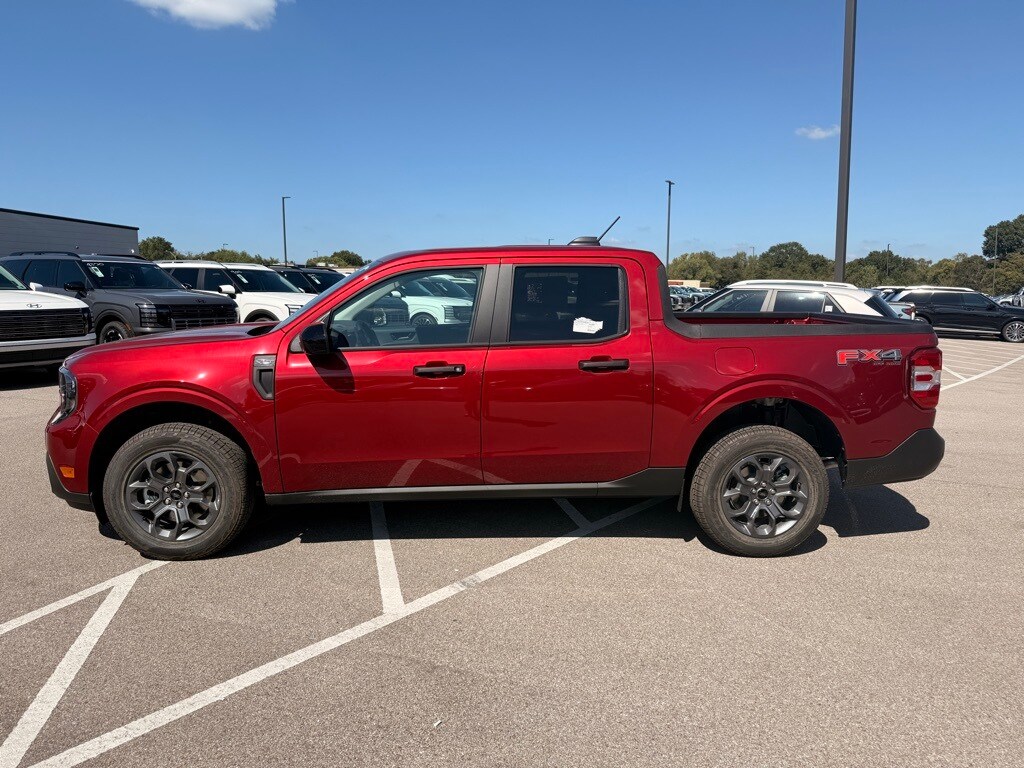 2025 Ford Maverick XLT photo 3