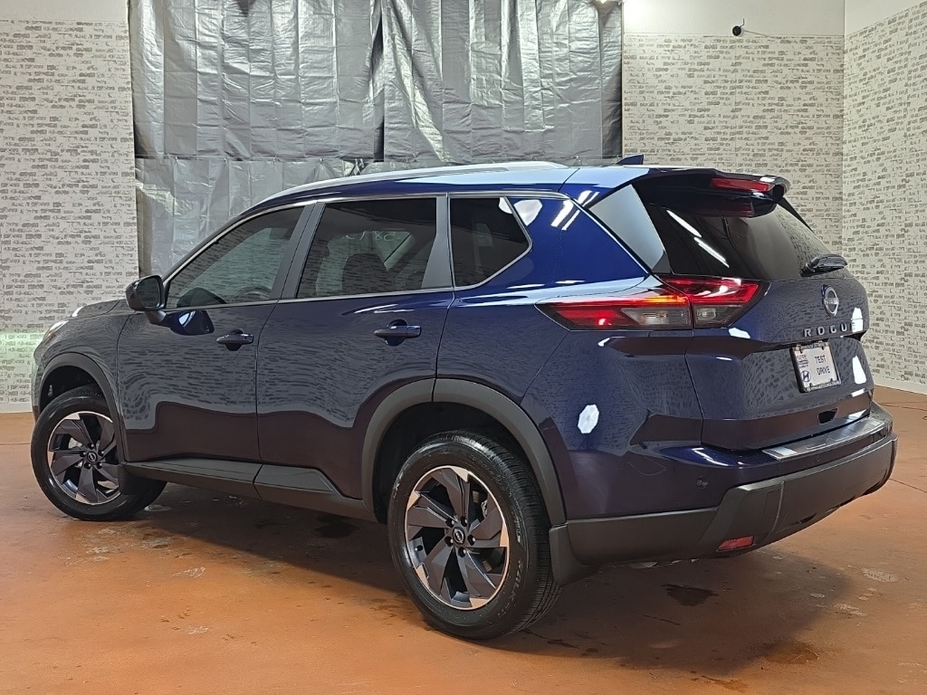 2026 Nissan Rogue SV photo 4