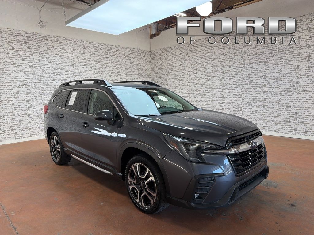 2023 Subaru Ascent Limited 7 Passenger's photo