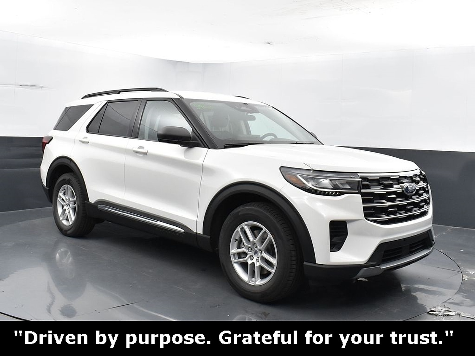 2025 Ford Explorer SUV 