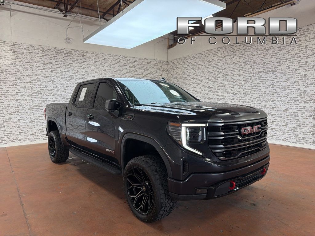 2022 GMC Sierra 4WD Crew Cab Standard Box AT4's photo