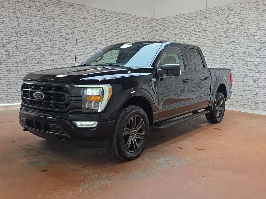 2022 Ford F-150 XLT photo 3