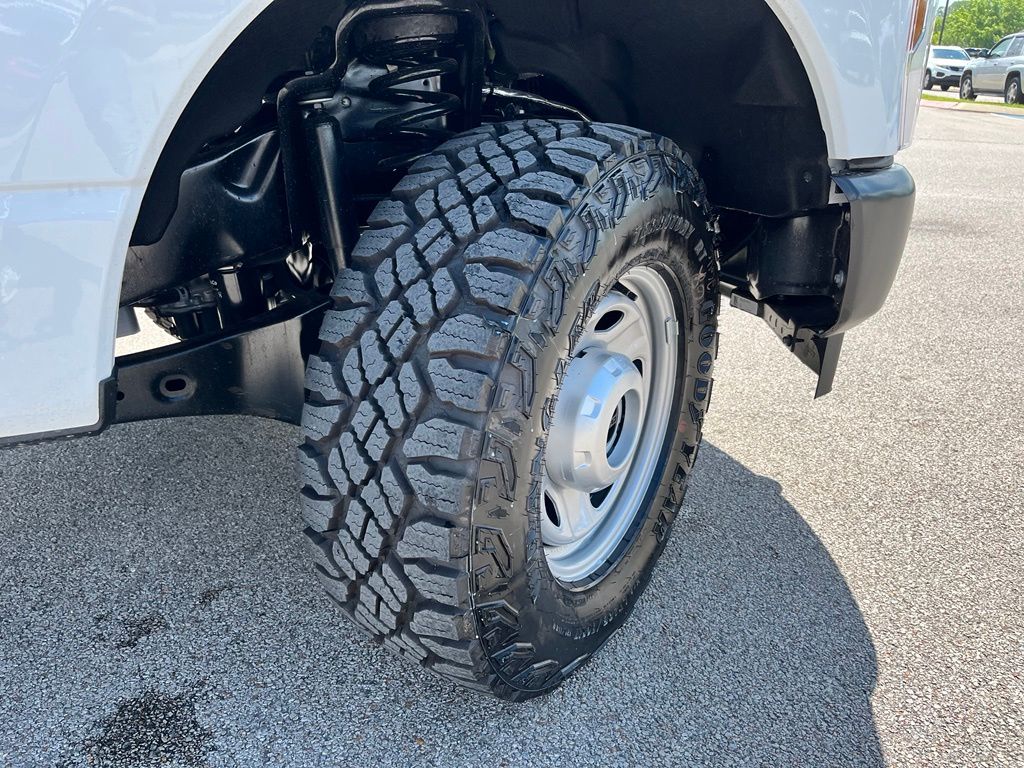 2026 Ford F-250 Super Duty XL - Photo 6