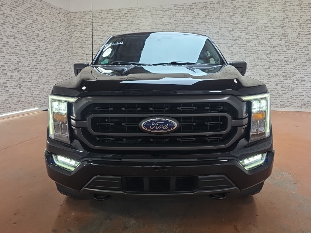 2022 Ford F-150 XLT photo 2